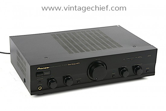 Pioneer A-109 Amplifier