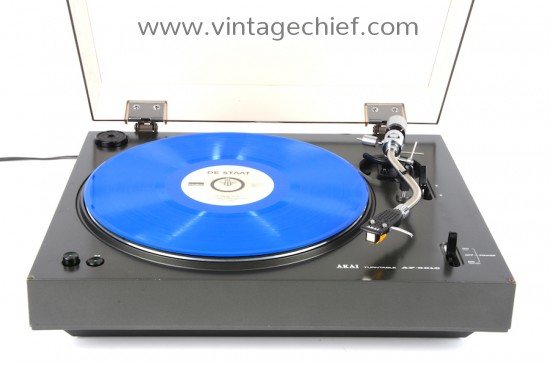 Akai AP-001C Turntable