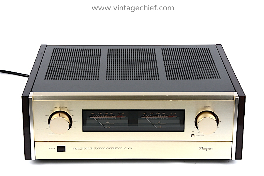 Accuphase E-305 Amplifier