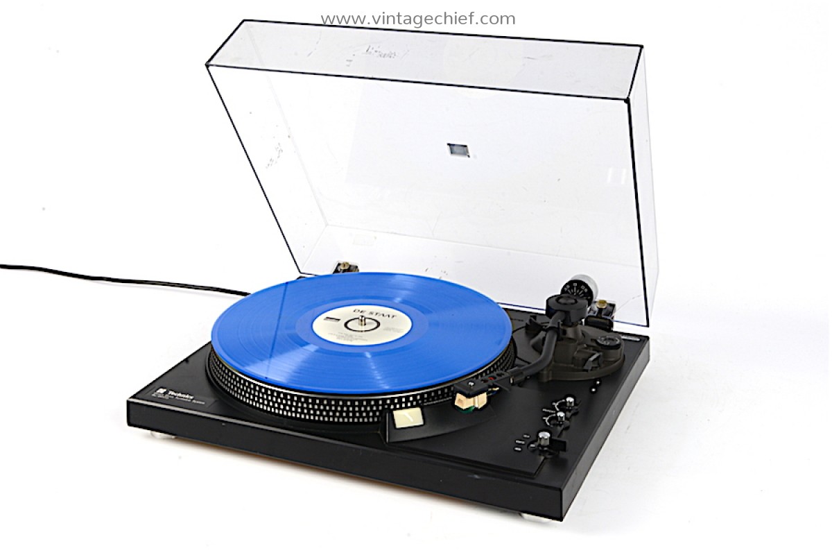 Technics SL-2000 Direct Drive Turntable