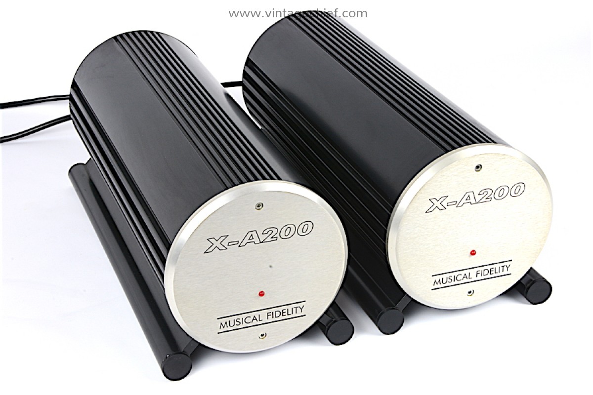 アンプ MUSICAL FIDELITY A200 Musical Fidelity x-a200 mono power amp. Refreshing electrics