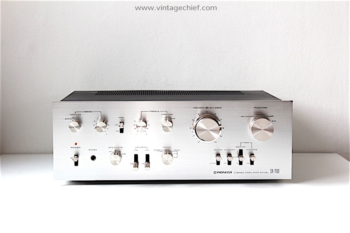 Vintage Pioneer SA-7500 Amplifier