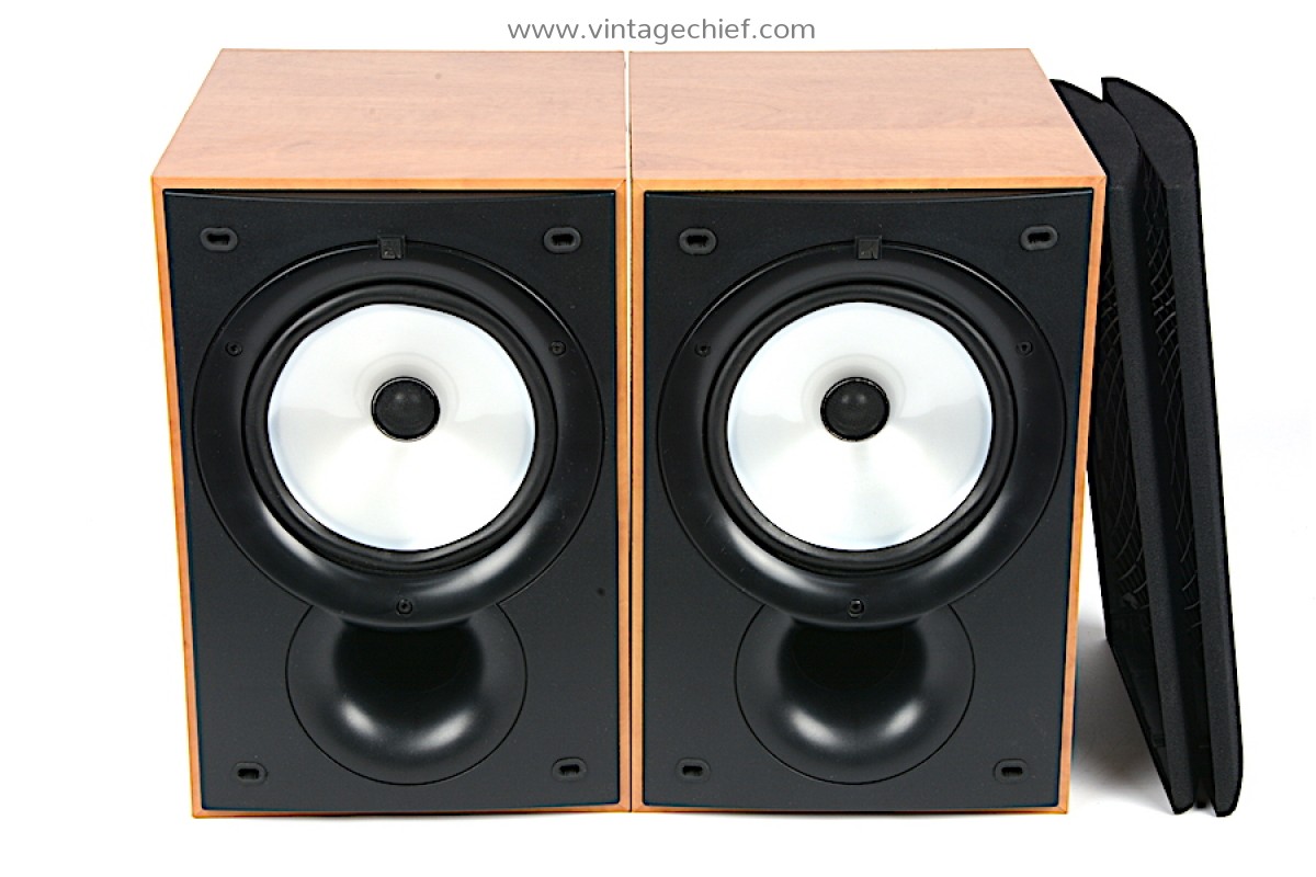 Audiophile KEF Q15.2 Speakers Speaker Grills Matched Pair