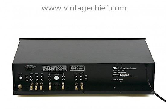 NAD 1020 Preamplifier