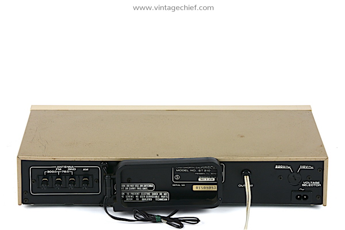 Marantz ST 310 FM AM Tuner | Champagne | Radio | Vintage