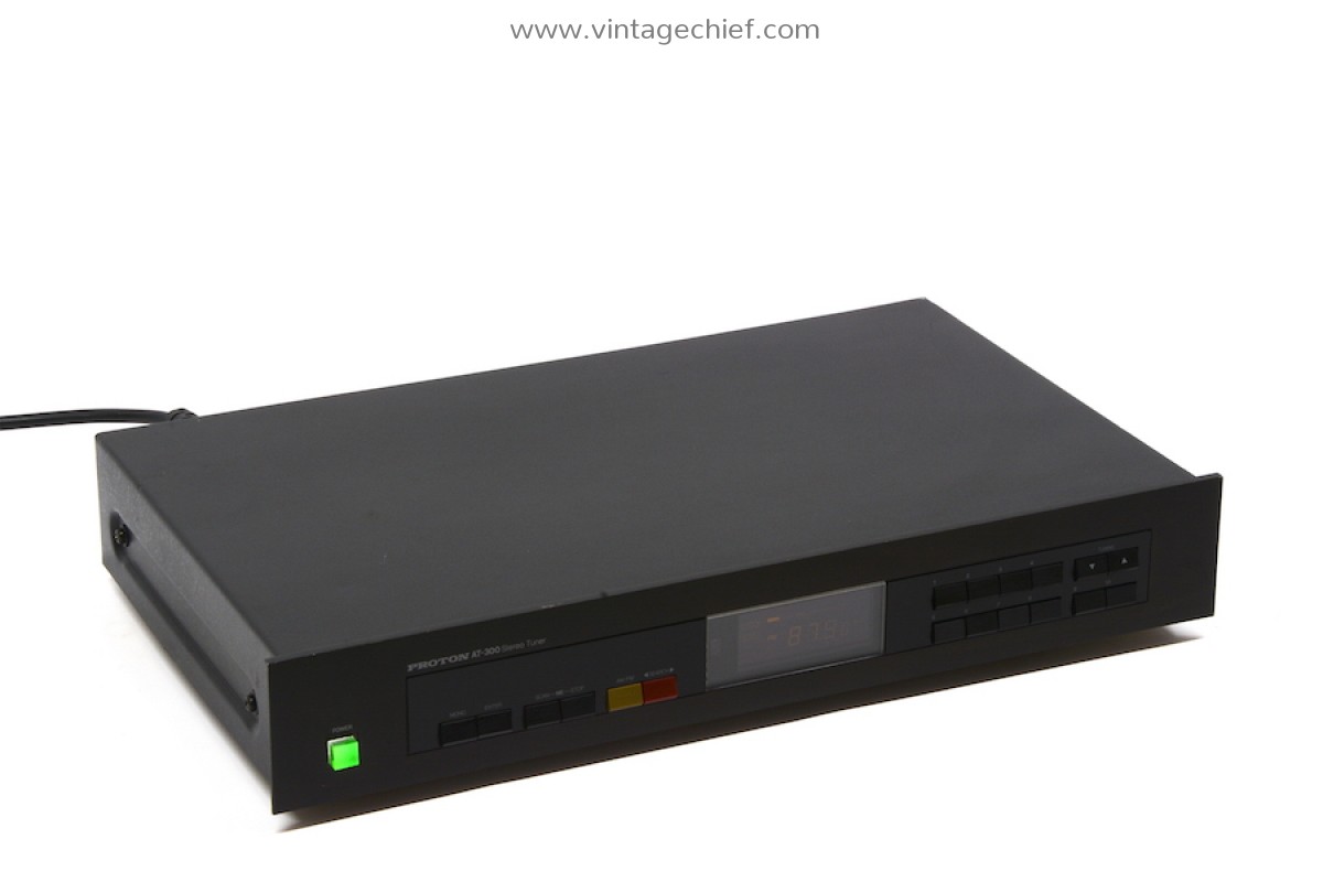 Proton AT-300 FM / AM Tuner