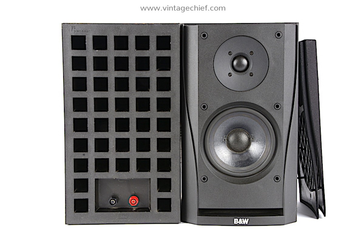 Bowers Wilkins DM302 Speakers B W Loudsprekers EISA Award Winner