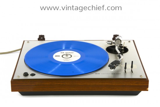 Akai AP-003 Turntable