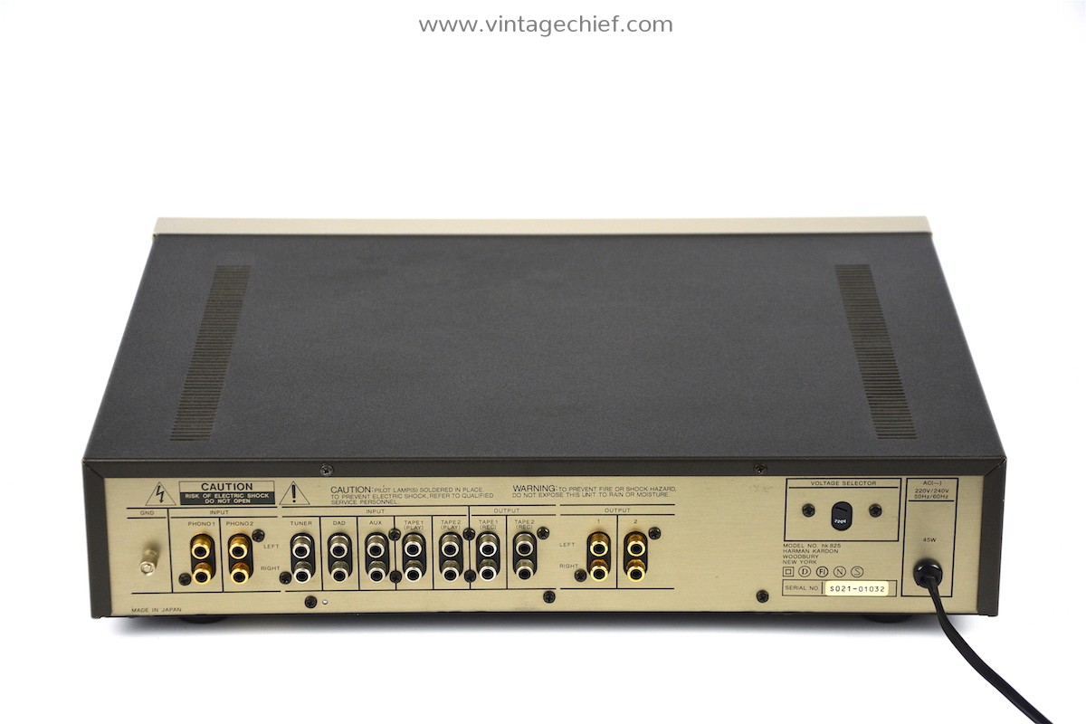 Harman Kardon HK825 Preamplifier | Champagne | Phono MM MC