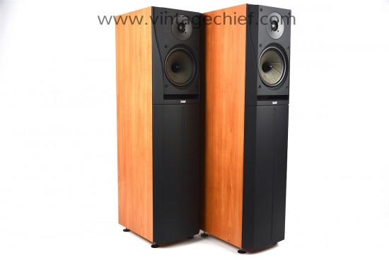 Bowers & Wilkins DM305 Speakers