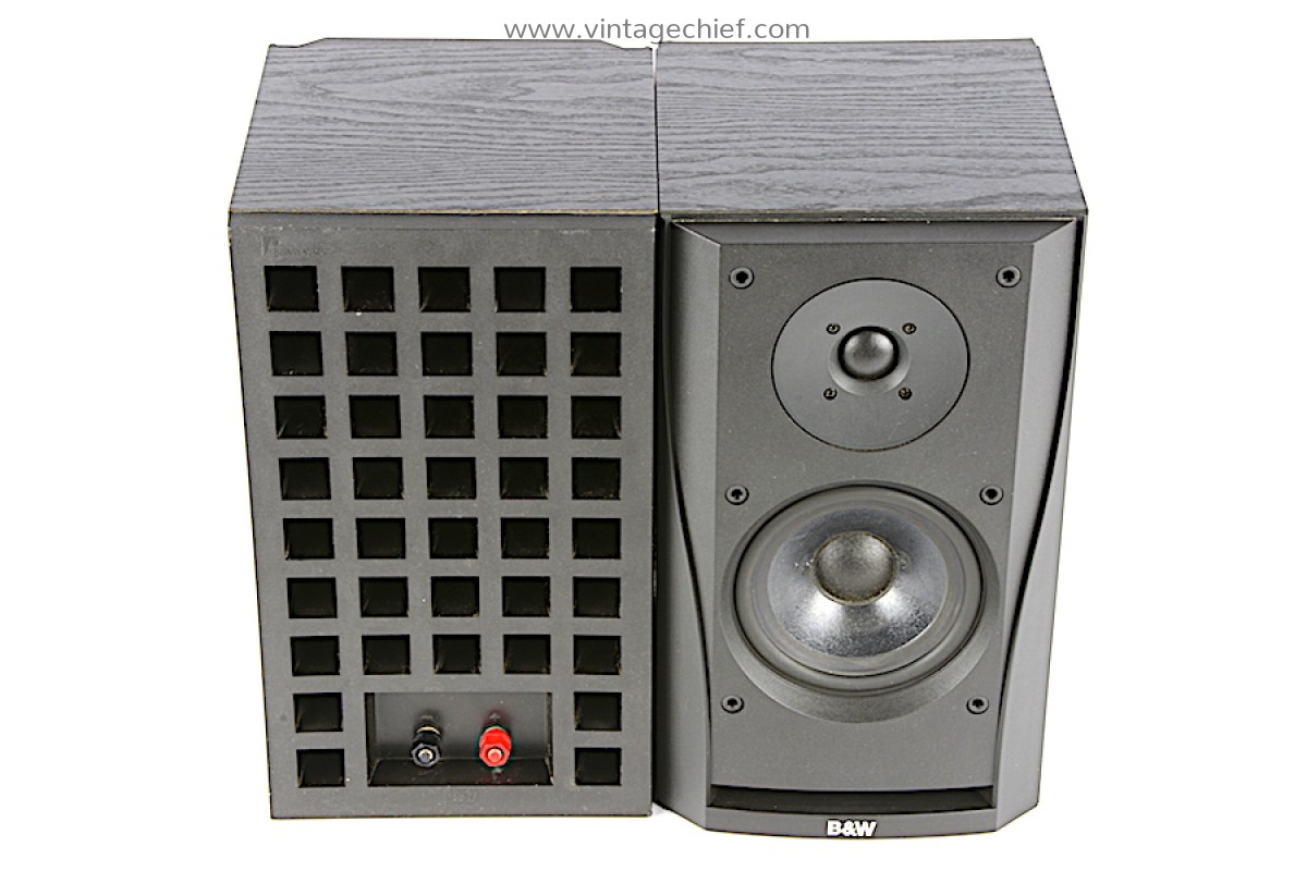 Bowers Wilkins DM302 Speakers B W Loudsprekers EISA Award Winner