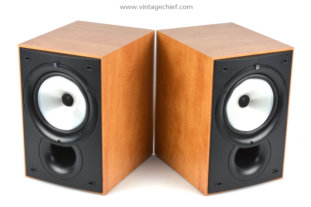 KEF Q15.2 スピーカー KEF Q15.2 Pair of Bookshelf Speakers 10-100W 8 Ohm Bi-Wired