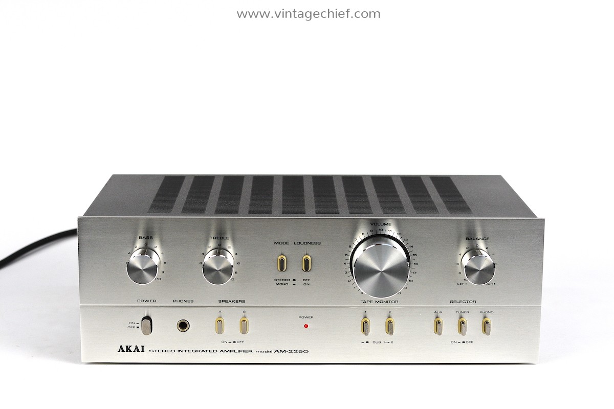 Akai AM-2250 Integrated Stereo Amplifier | Silver | Phono | Audio