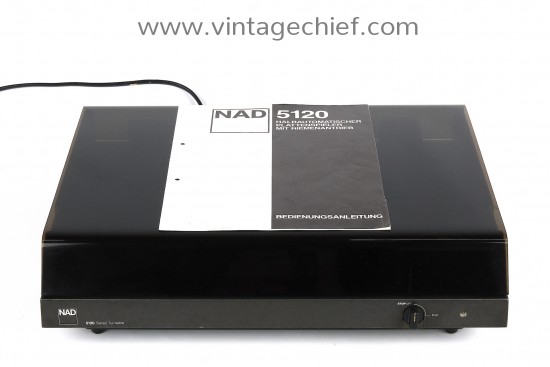 NAD 5120 Turntable