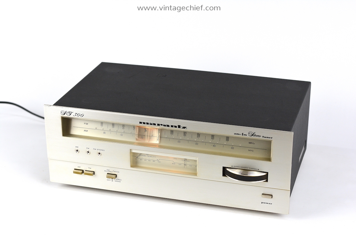 Marantz ST-17FM tuner 美品 Marantz ST-17FM tuner 美品 Marantz ST-17 FM/AM Tuner Silver