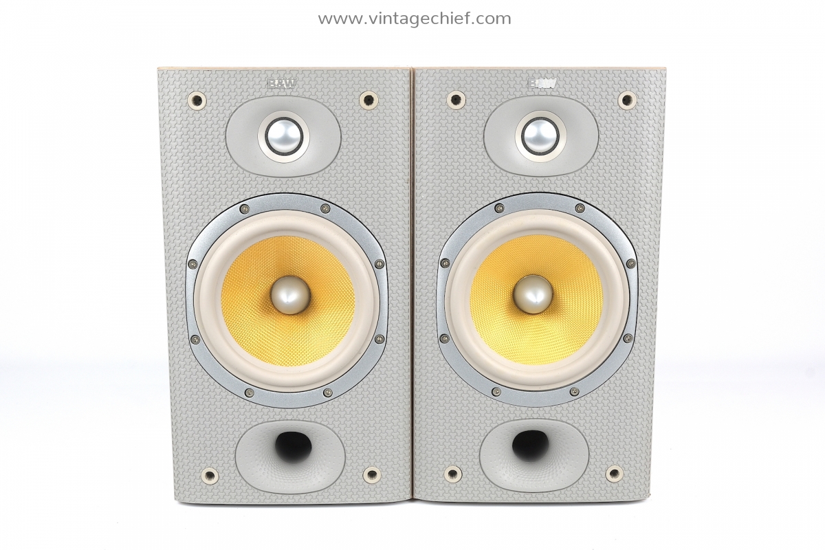 Bowers & Wilkins DM601 S3 Speakers + Speaker Grills Oak Finish