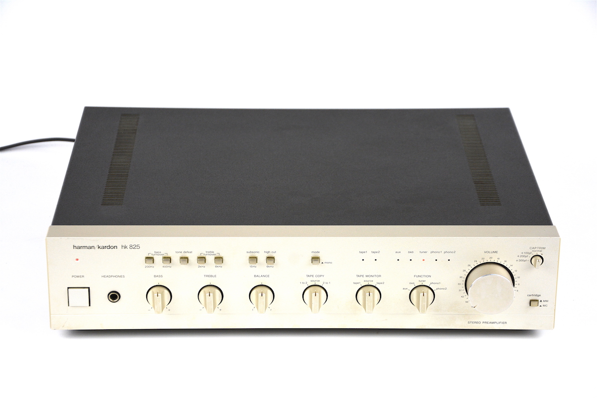 Harman Kardon HK825 Preamplifier  			