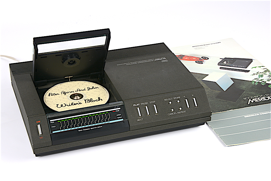 Meridian MCD CD Player (Full Recap)  			