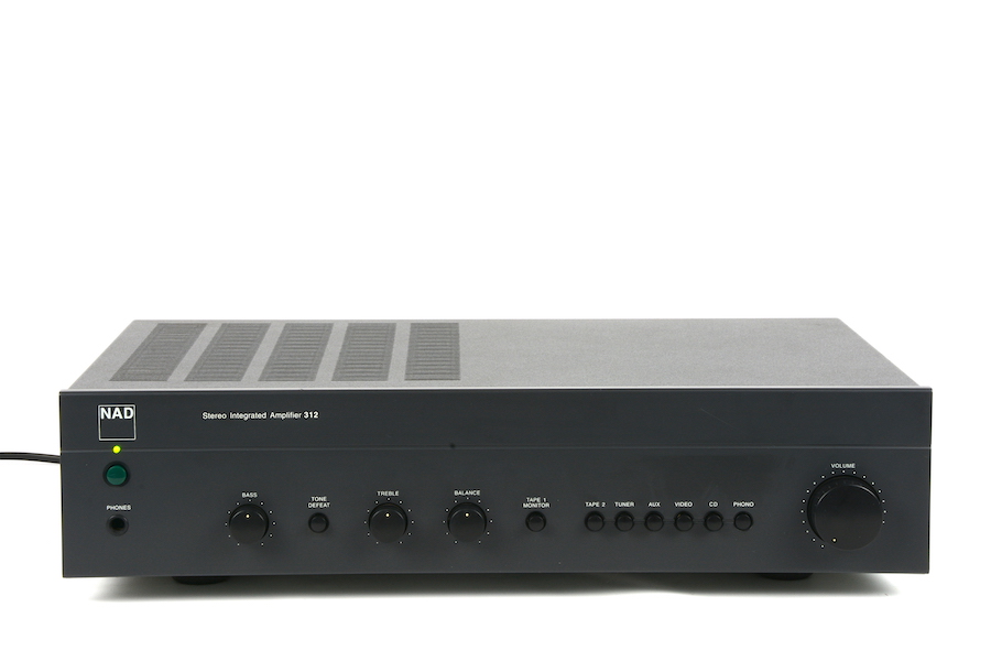 NAD 312 Amplifier  			