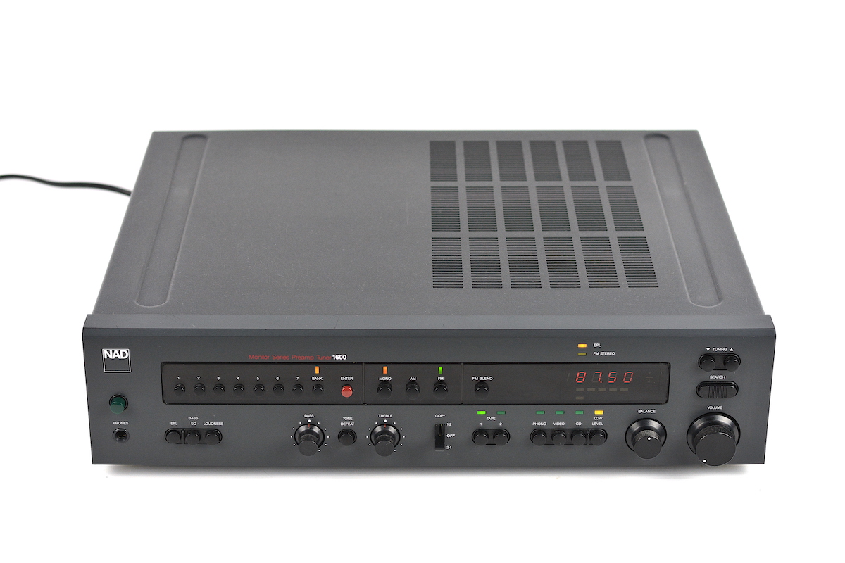 NAD 1600 Monitor Series Preamplifier Tuner  			